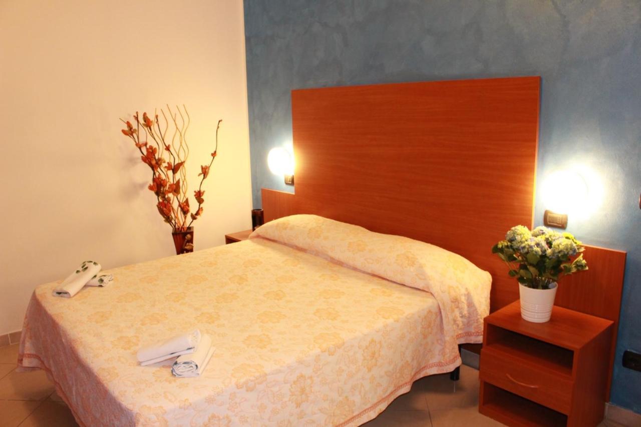 Hotel Nettuno มอนเตกาตินี แตร์เม ภายนอก รูปภาพ