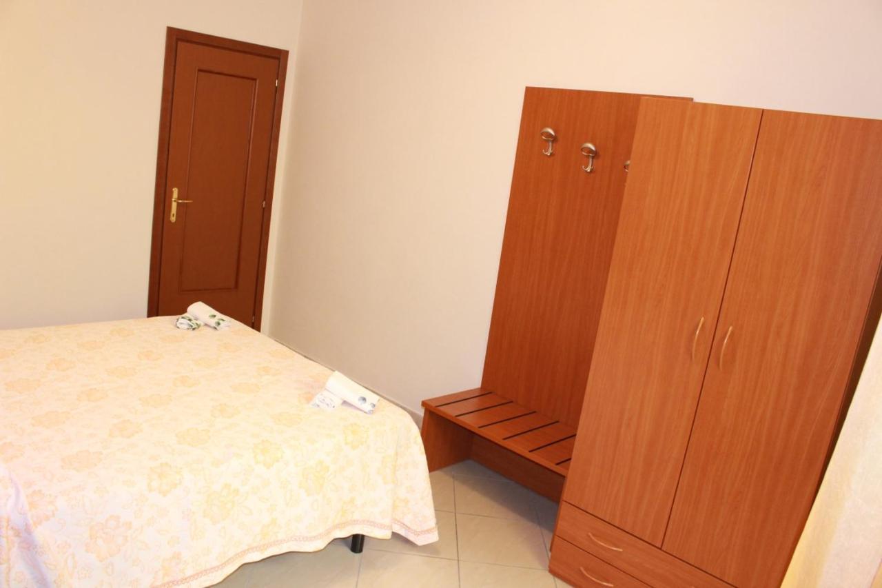 Hotel Nettuno มอนเตกาตินี แตร์เม ภายนอก รูปภาพ